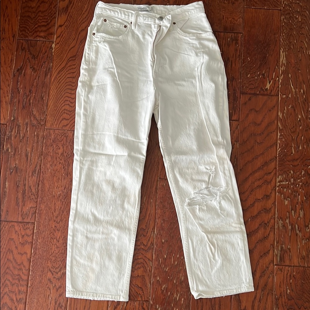 Abercrombie Curve Love High Rise Ankle Straight white jeans with distressing